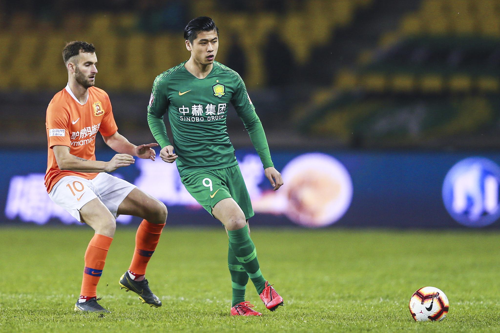 包含训练课后突围战来临，帕纳辛奈科斯围绕亚冠伤情更新，震撼外界，阵容厚度经受考验的词条-九游娱乐体育