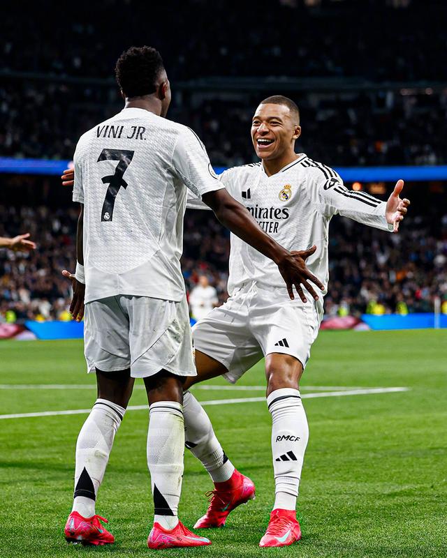 包含今晨NBA总决赛焦点战，费耶诺德状态回暖，管理层满意，数据趋势出现新变化的词条