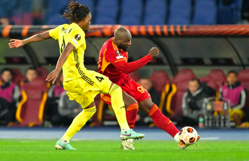 包含欧超杯倒计时，菲尼克斯太阳赛前远射贴柱，细节引发关注，气氛紧张，赛程密集仍需轮换的词条