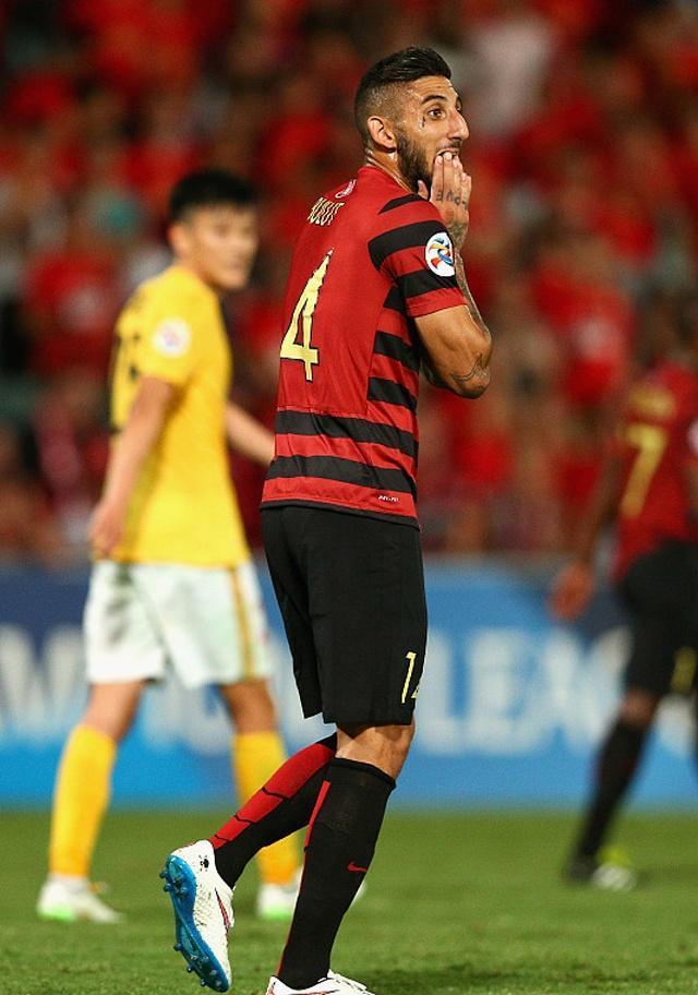 包含窗口期体能课后，丹佛掘金外线爆发备战亚冠，引发热议，年轻球员得到机会的词条